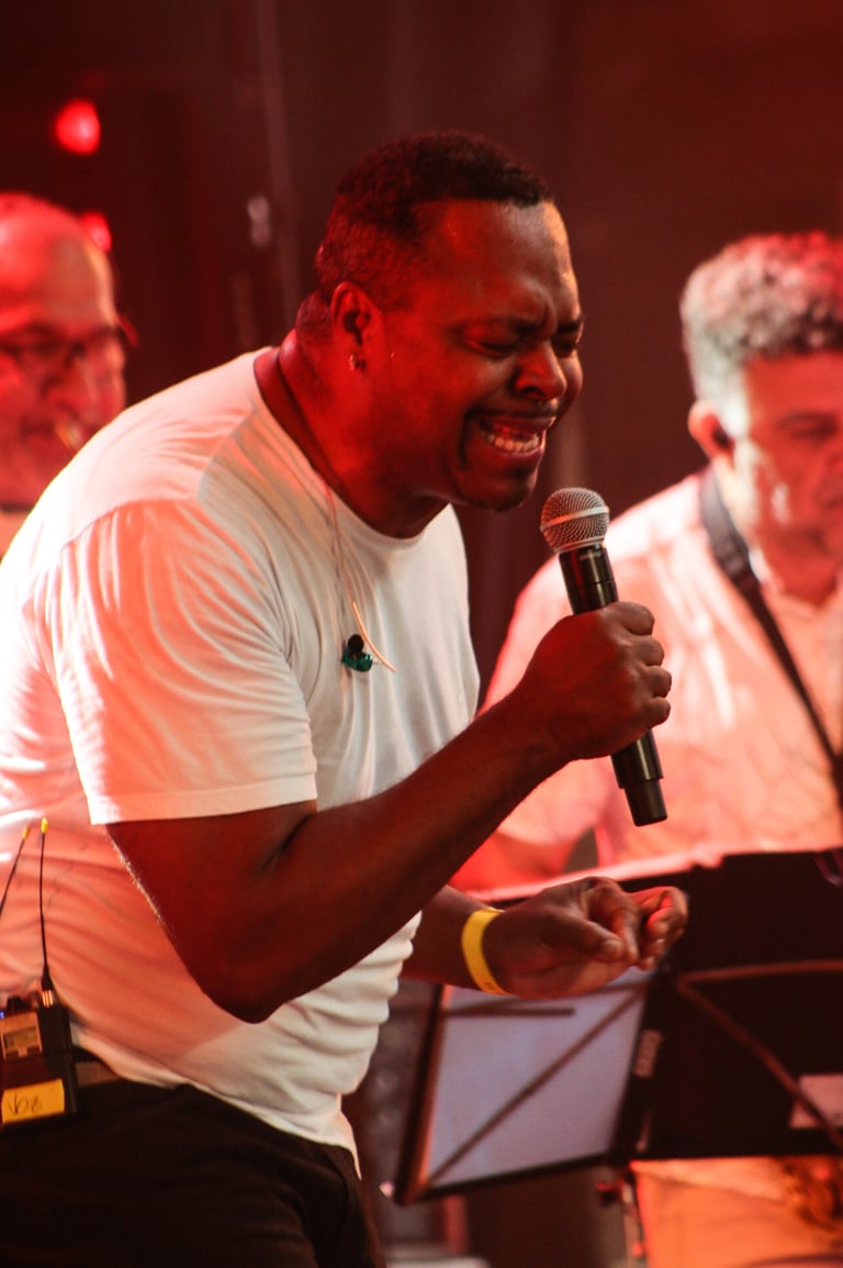 Gafieira Estamos Aí