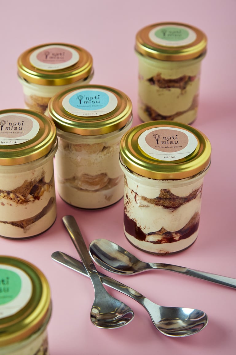 Multiple jars of Nati Misu tiramisu.