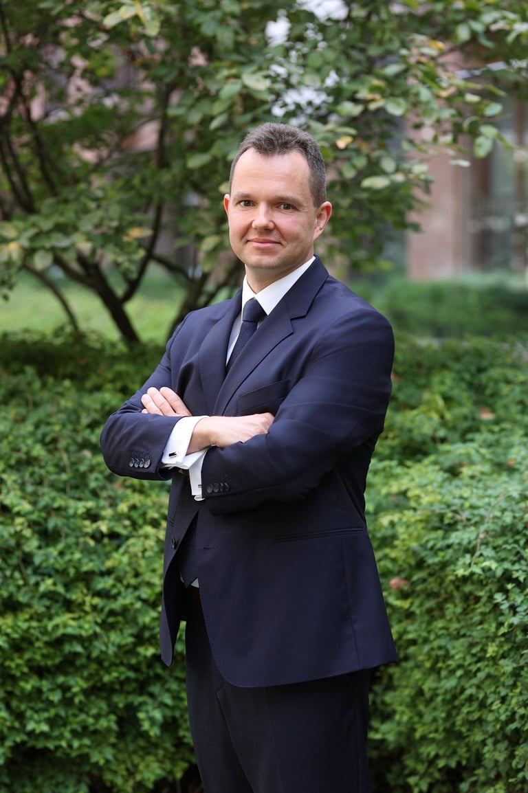 adwokat Piotr Żukowski - ekspert prawa pracy dla firm i HR
