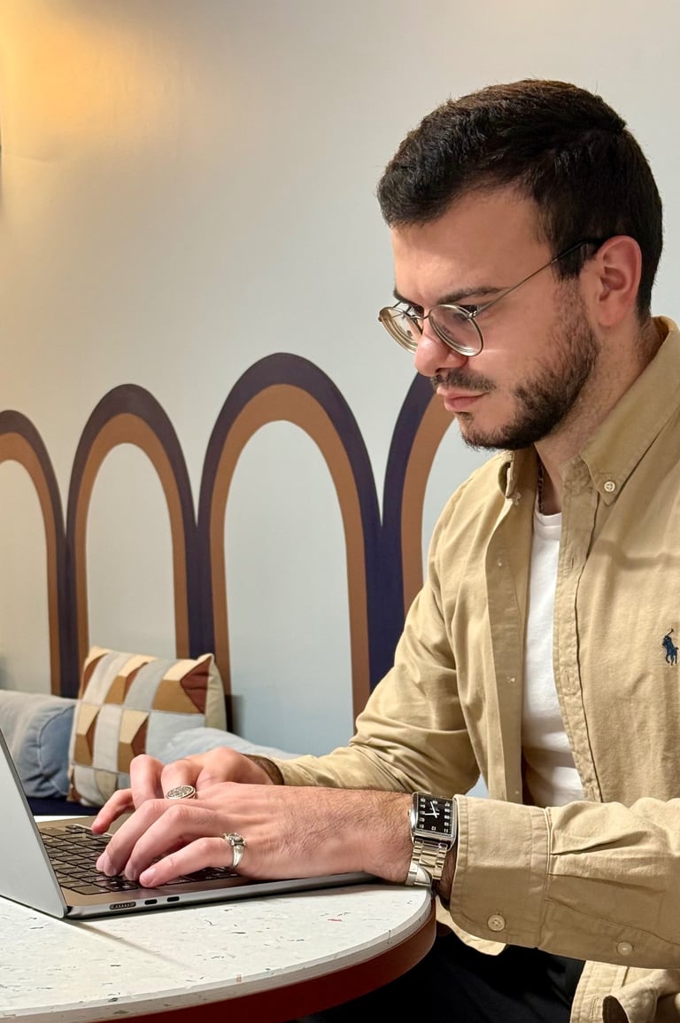 valentin dubois créateur d'agence vroska, agence web et communication dans la Marne