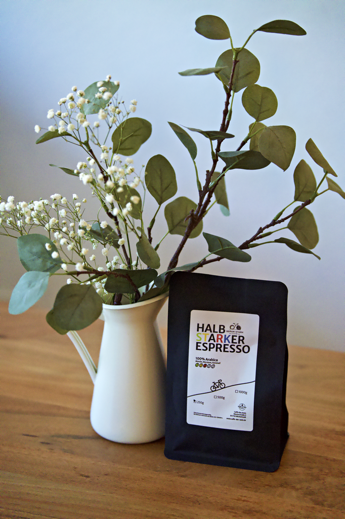 Halbstarker Espresso von Senor Stark Caffe 100% Arabica Bohnen