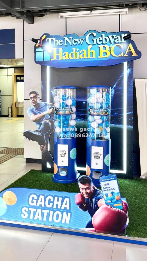 sewa mesin gachapon small biru BCA di LRT Kuningan