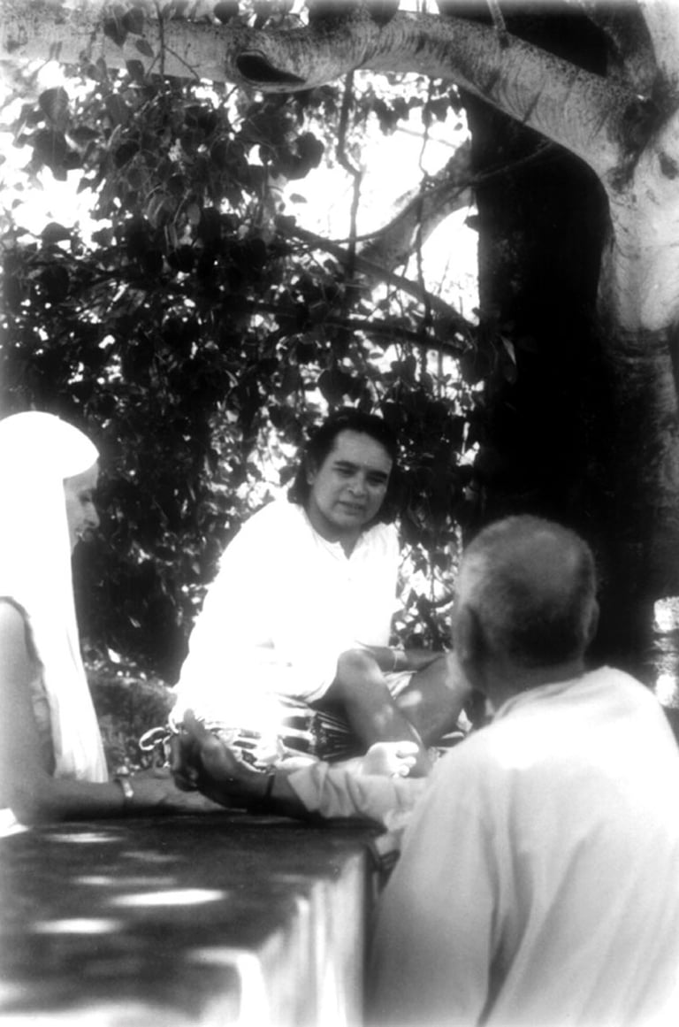 Shri Babaji Gorakhnath con Gora Devi e Shri Shastriji