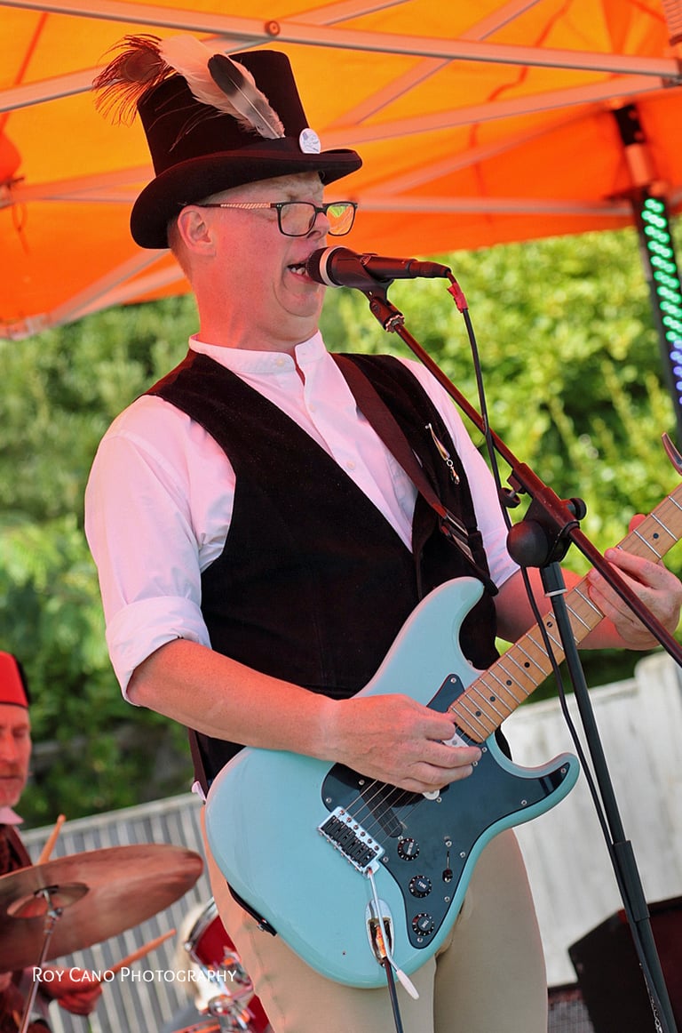 Neovenator Band Eastbourne Steampunk Festival
