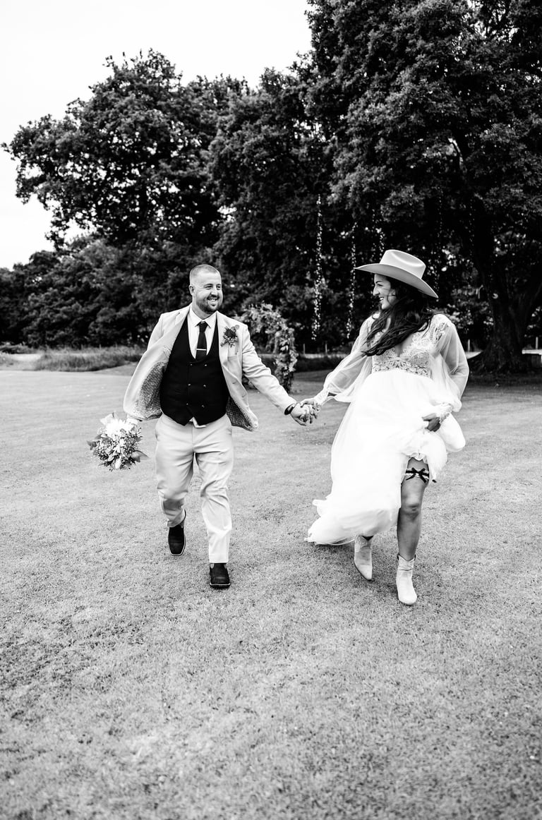 Wedding Photographer Tipis at Riley Green