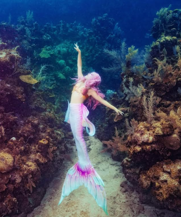 Mermaid Pixi photographed by the Submerge Underwater team, Roatan Honduras