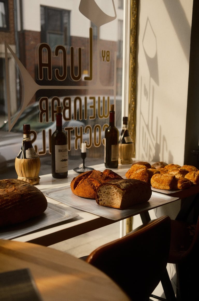 astro Marketing Rheine: Wein und Aperitivo in cineastischem Licht.