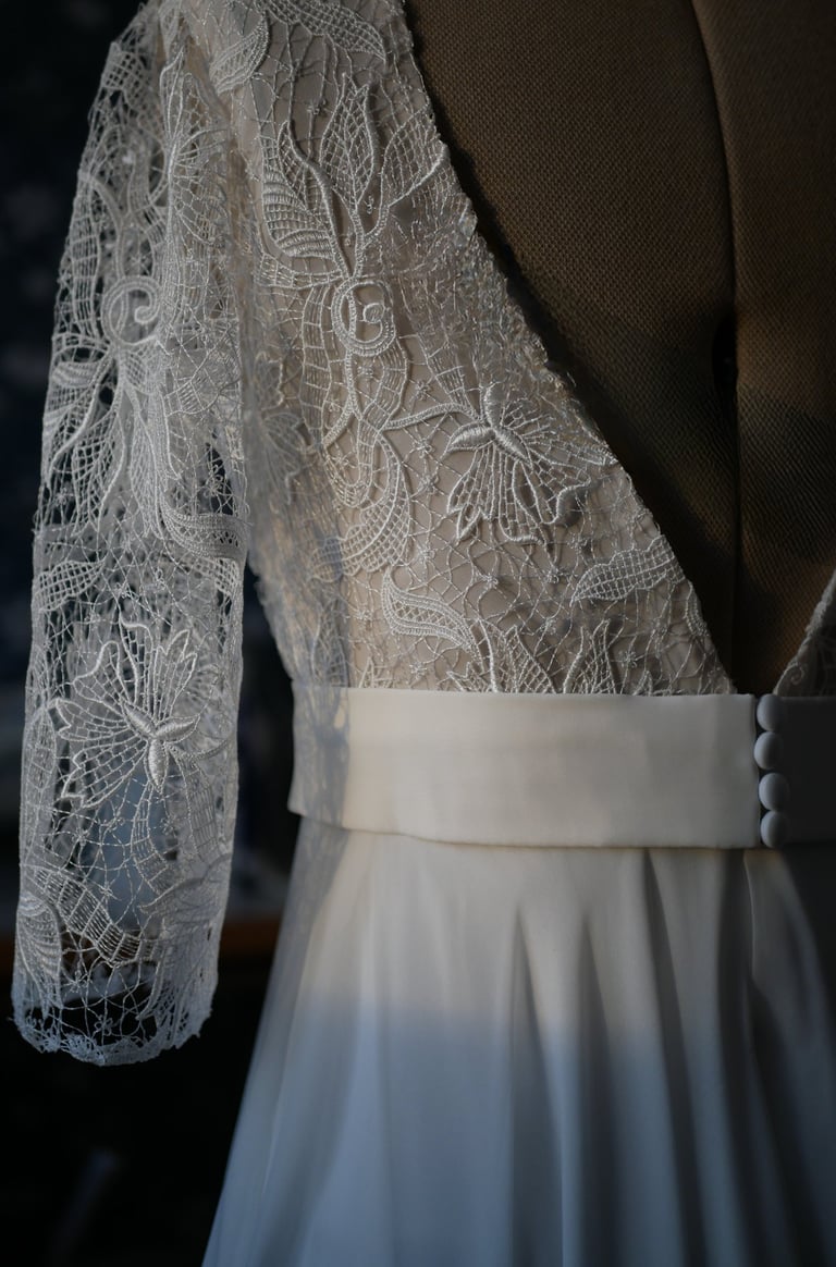 Robe de mariée en dentelle Blanc Muguet