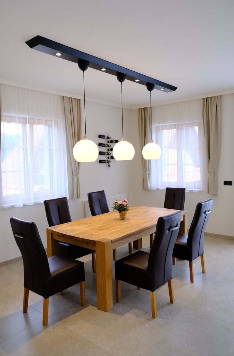 Esstisch des Nussberg Chalets