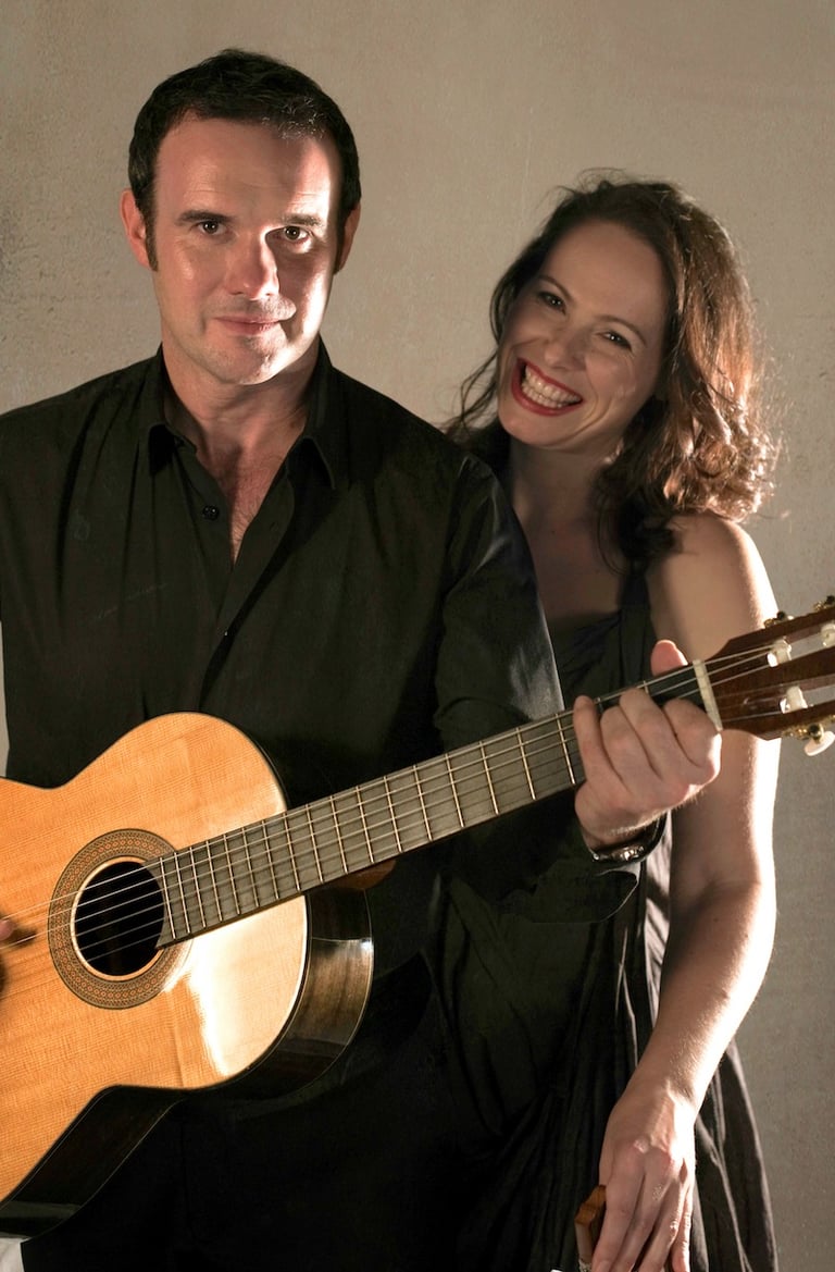 Trovatori - the unique tenor and soprano duo with their Spanish guitars