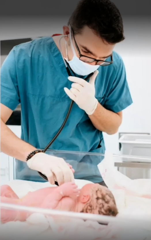 Emre Göçer, en iyi bebek doktoru, Bursa