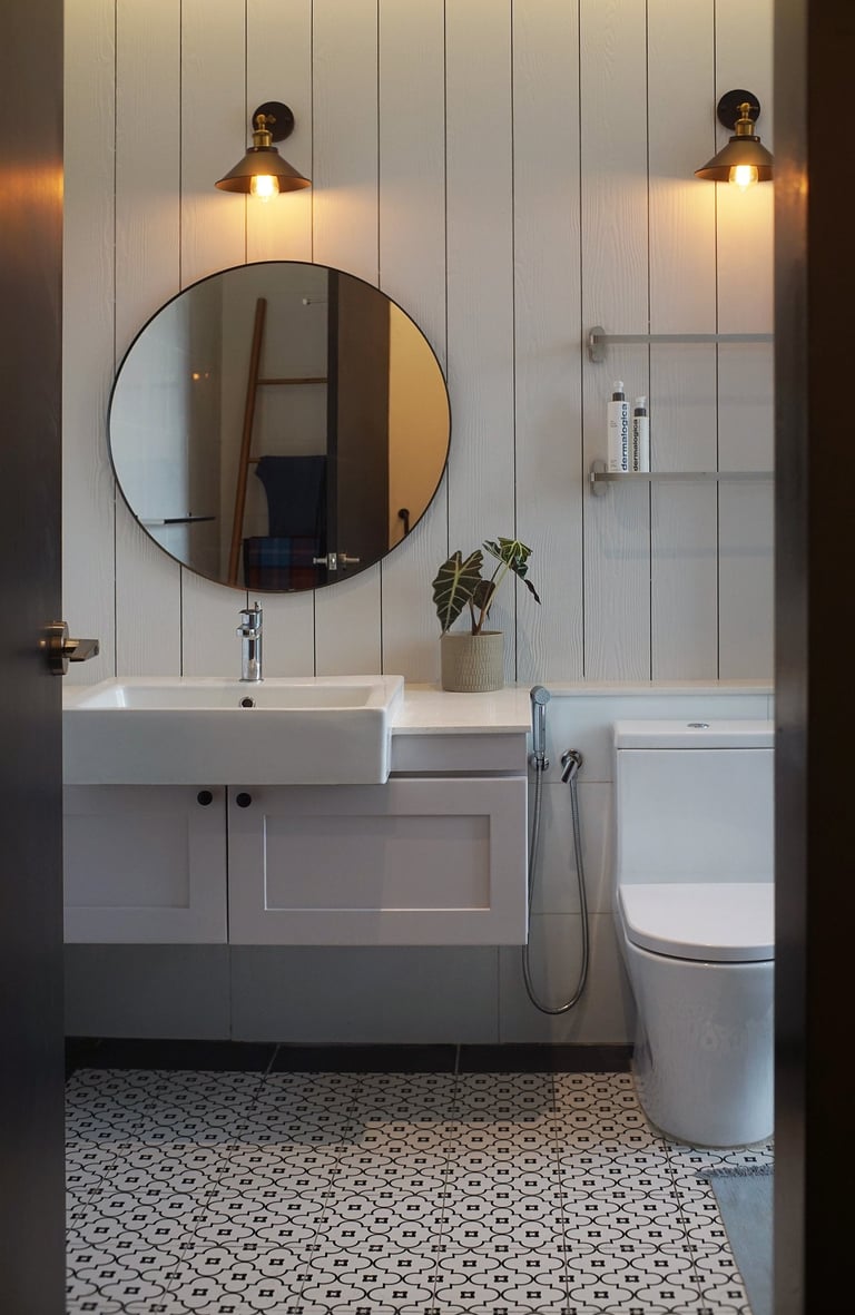 house 6 master bathroom