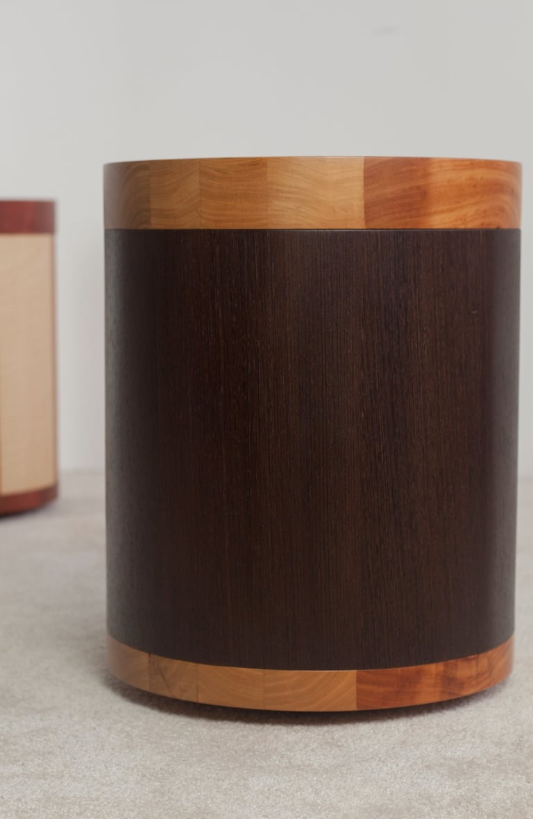 tabouret mobile en merisier et wengué
