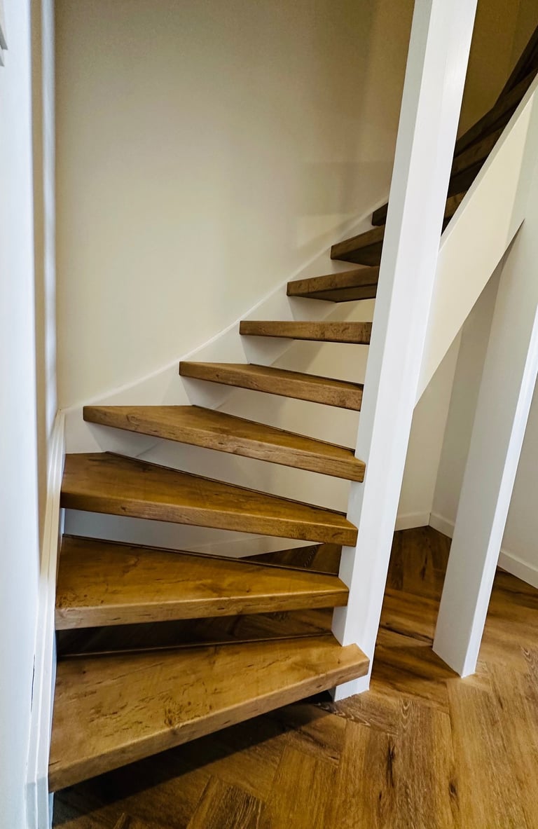 Open trap HPL rondom bekleding Diemen