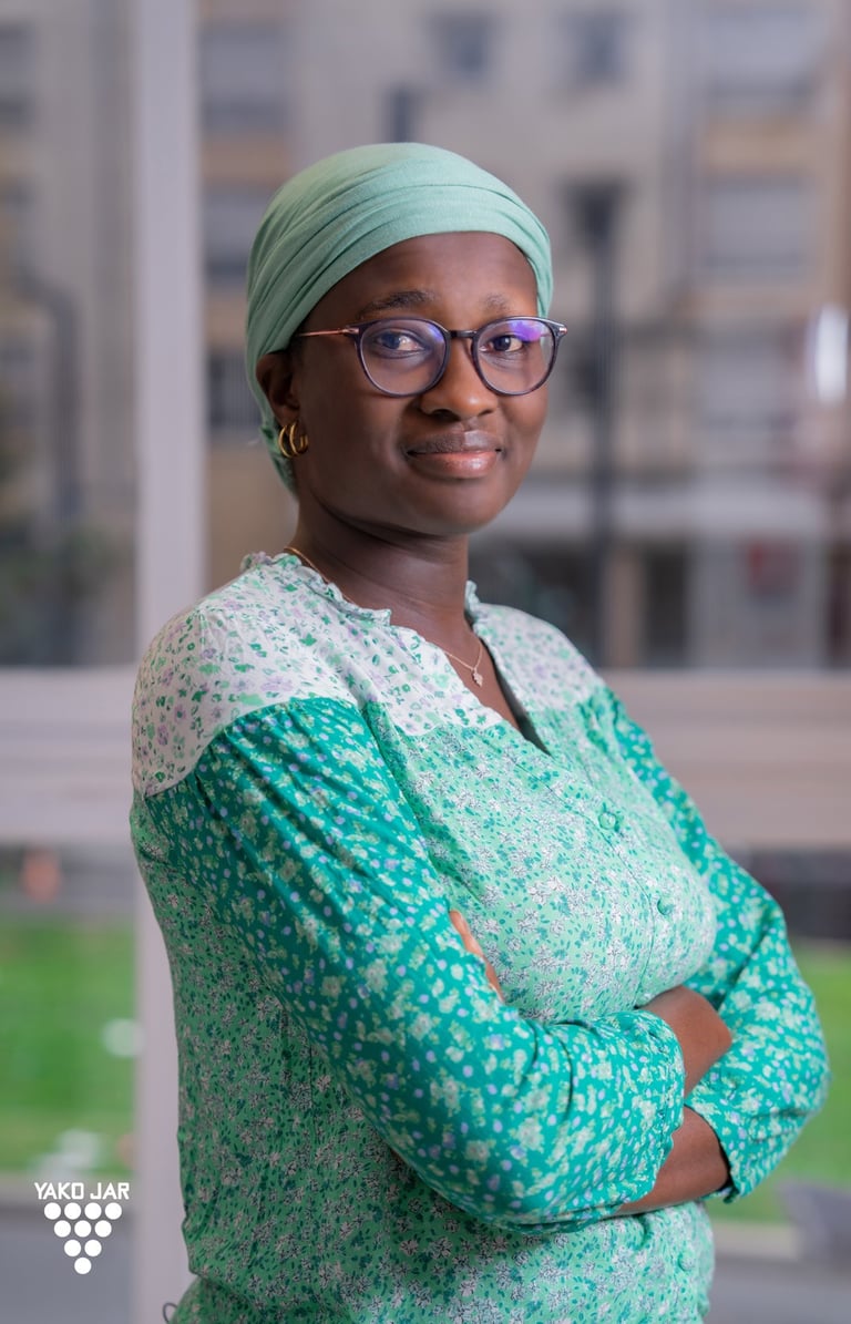 Astou Diakhaté Assisatante Entrepreneur Chez ADIE