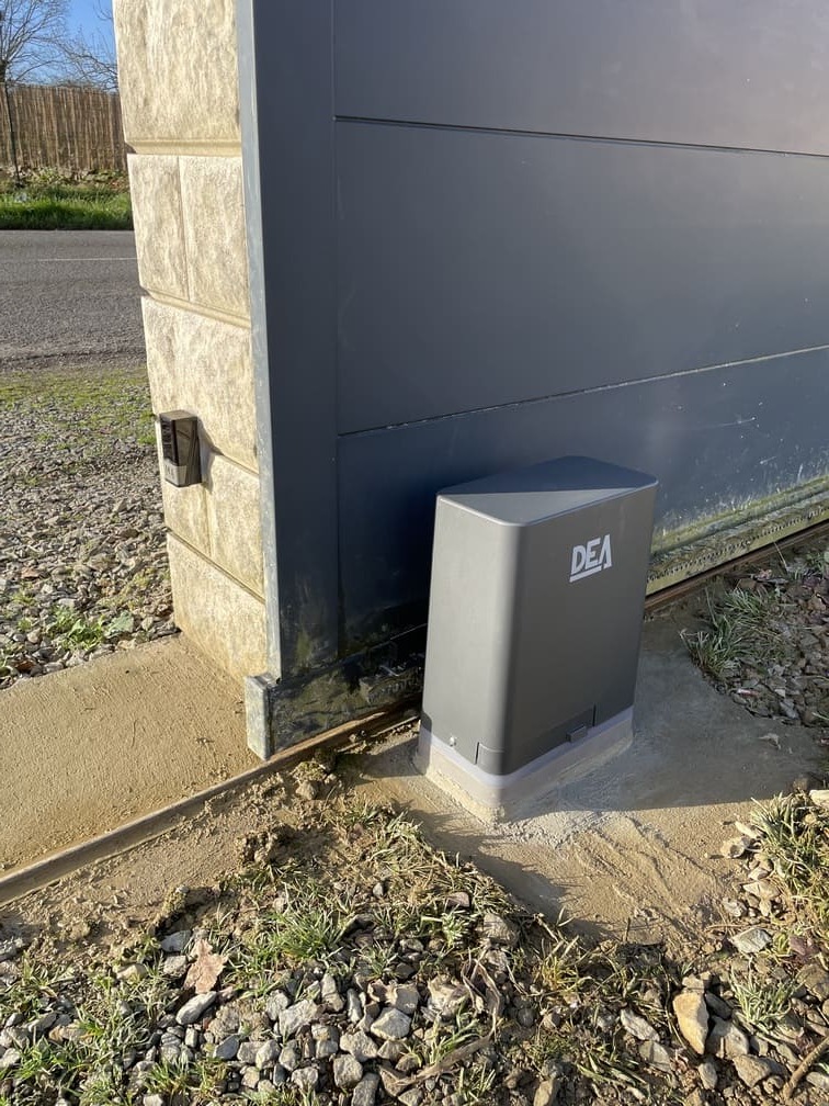 portail motorisé moteur dea