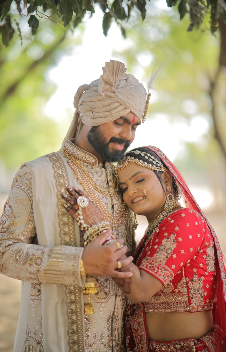 best traditional bridal and groom photography in r&d bridal makeup and studio vadodara