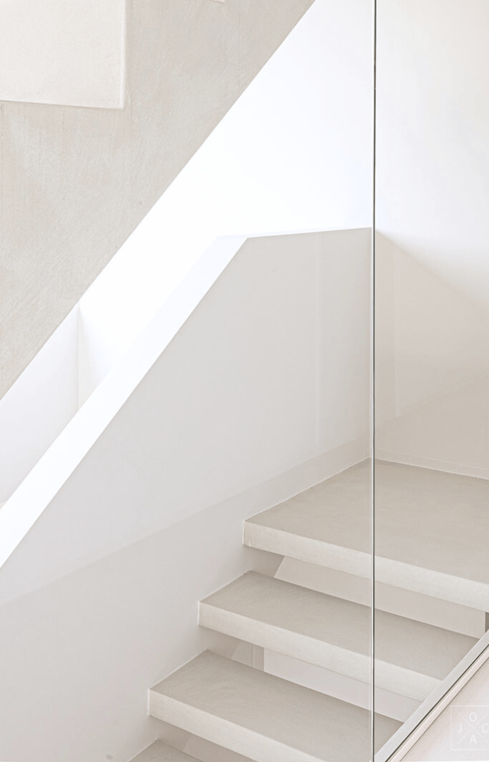 Trappen bekleed in Microtopping door Joca Interior