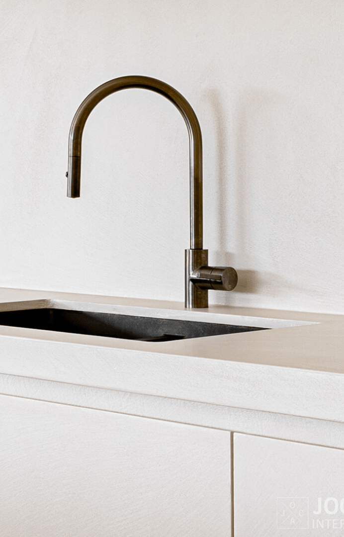 keuken schrijnwer bekleed in Microtopping door Joca Interior