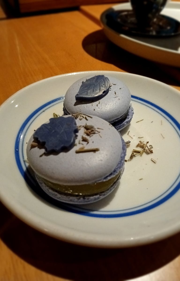 Macarons de lavanda da Casa Bambuí. Foto: Luciana Mastrorosa/ Revista Com Limão e Sal
