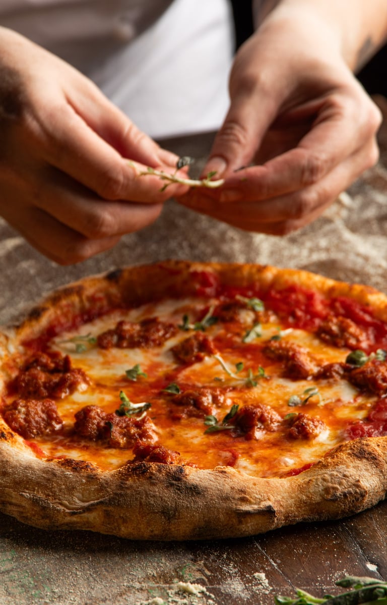 Pizza Che Figata, com nduja e poejo. Foto: Divulgação/ Vitor K Neves