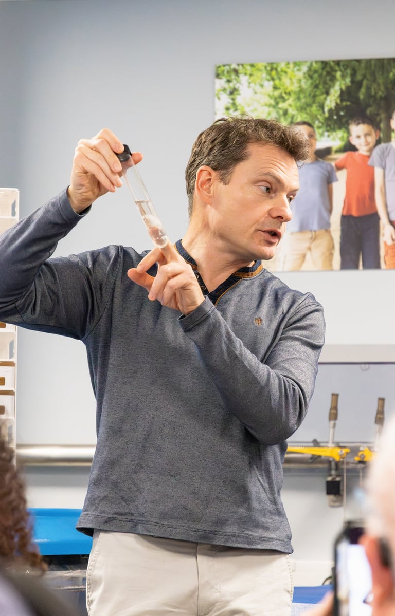 photographe corporate Paris : intervenant en démonstration