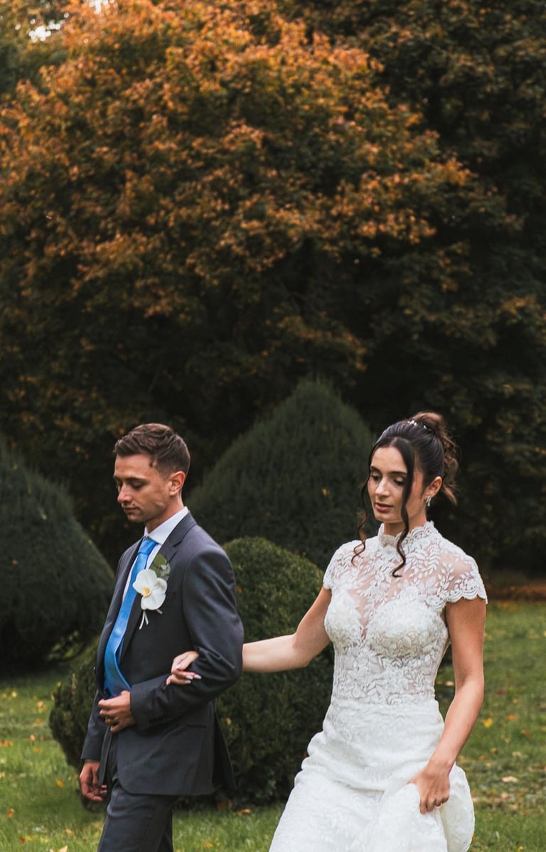 séance de couple en extérieur à l'automne