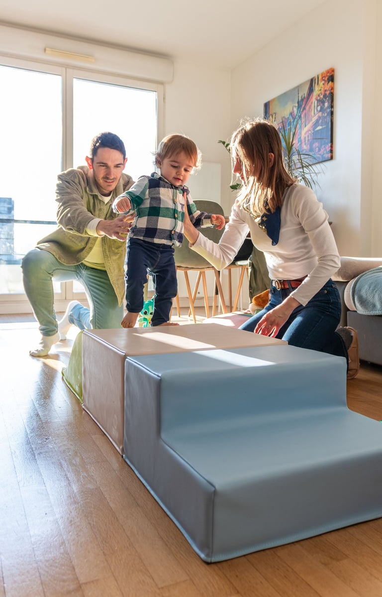 photographe famille : famille qui joue en Seine et Marne
