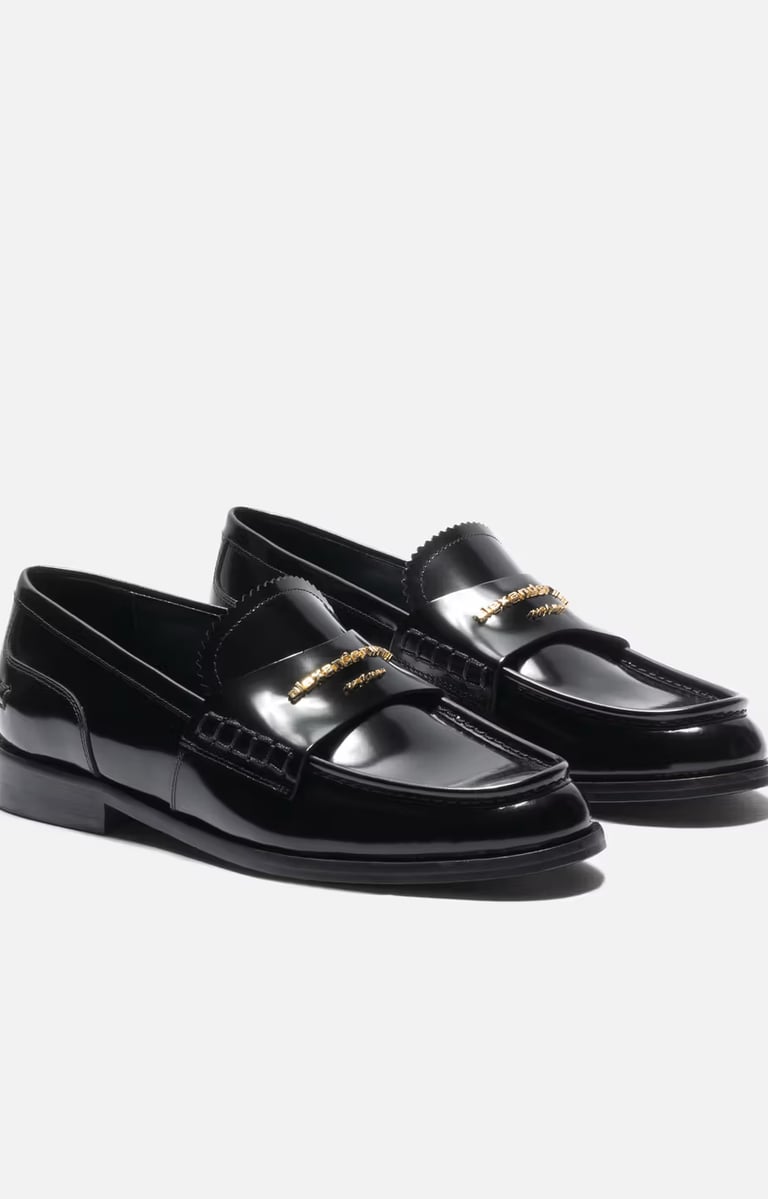 classic leather loafers fall 2025 fashion trends street style