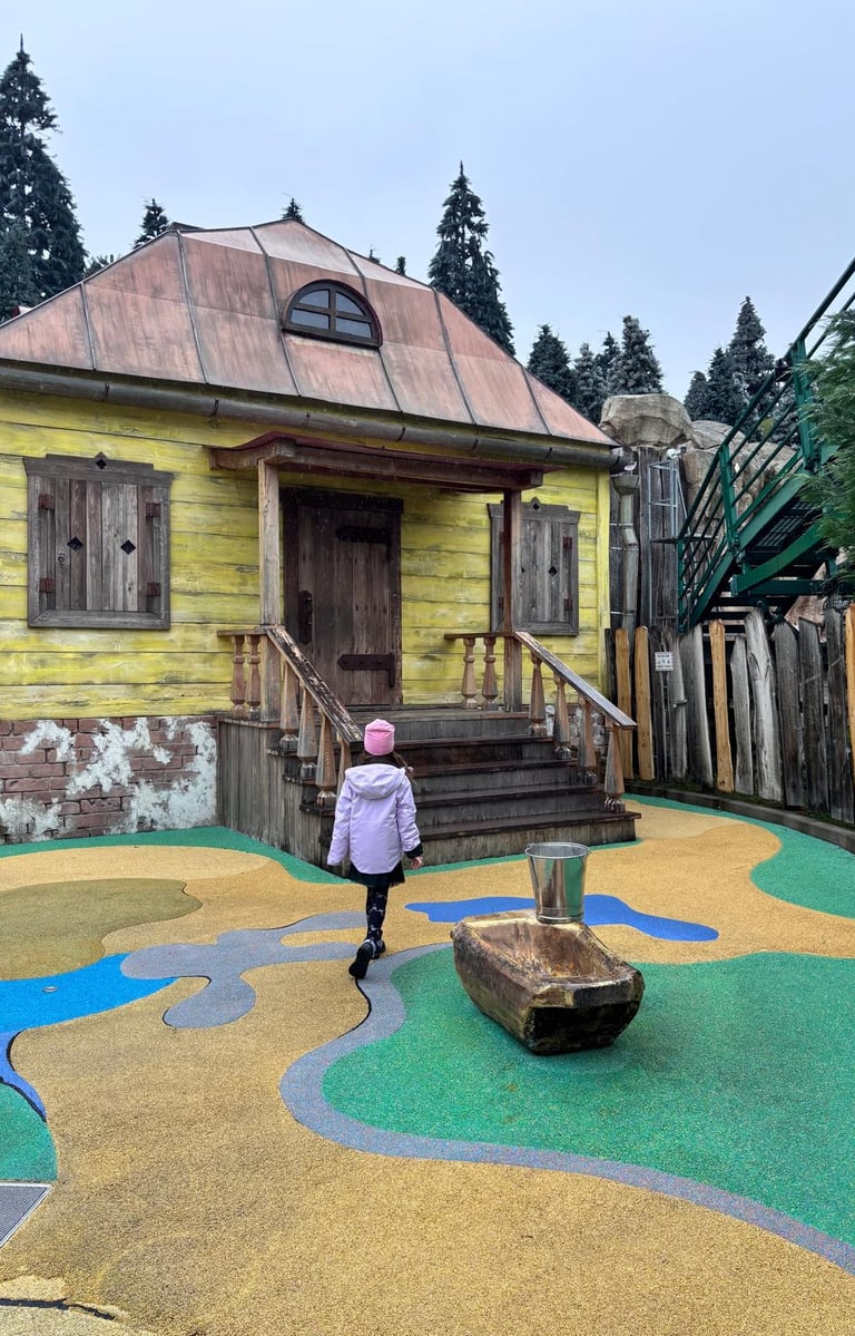 Masha and the Bear at Leolandia Italy