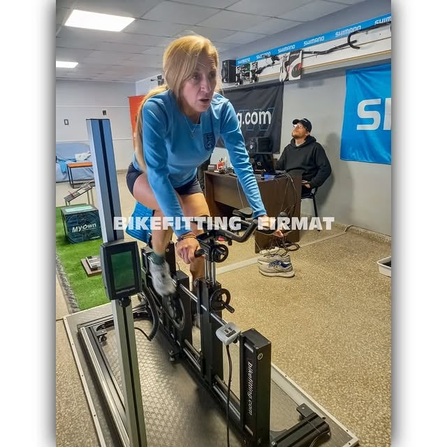 ESTUDIO BIOMECANICO BIKEFITTING EN FIRMAT