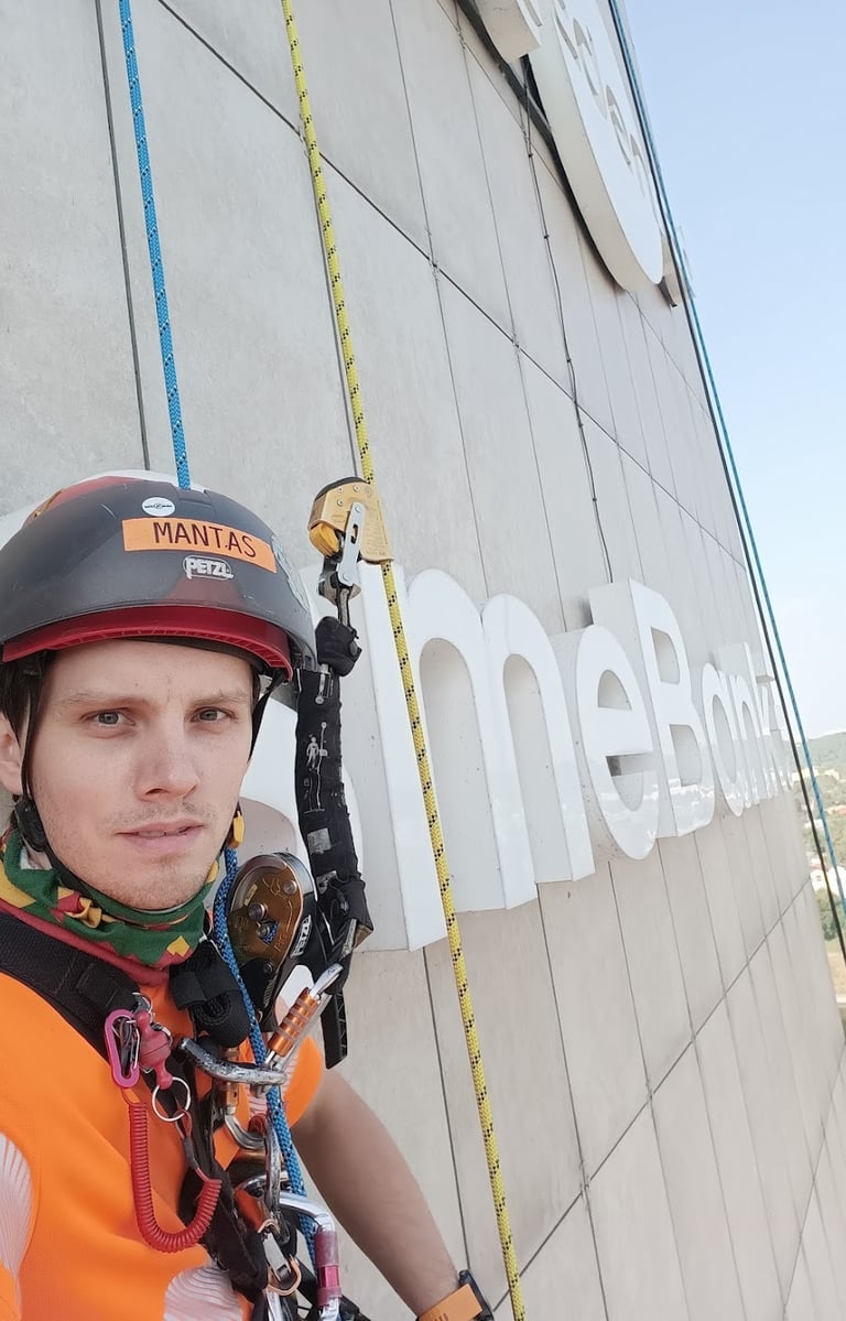 Tūrinių iškabų remontas