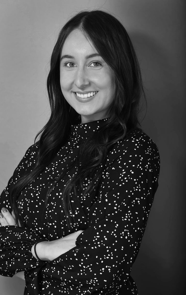 Nicky Modjesch - Legal Assistant