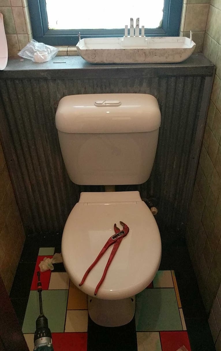 toilet cistern replacement