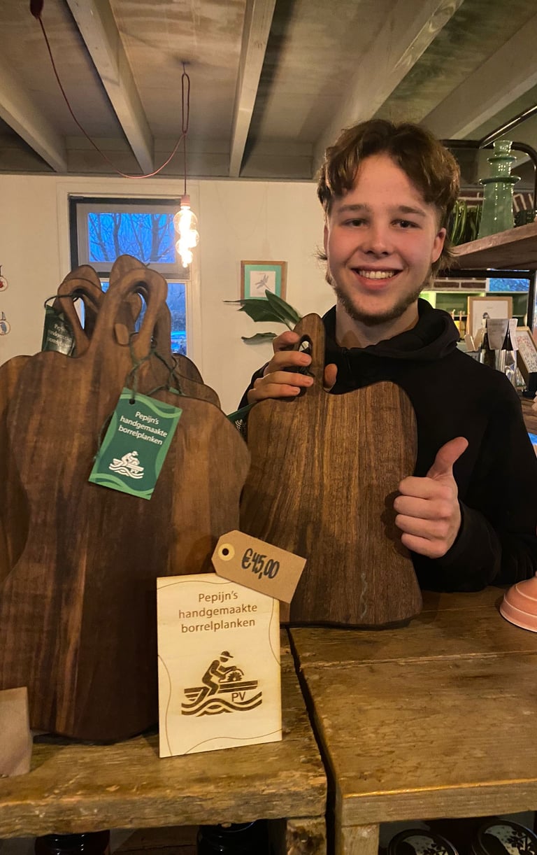 Tof dat je contact met me opneemt over borrelplanken of ander werk