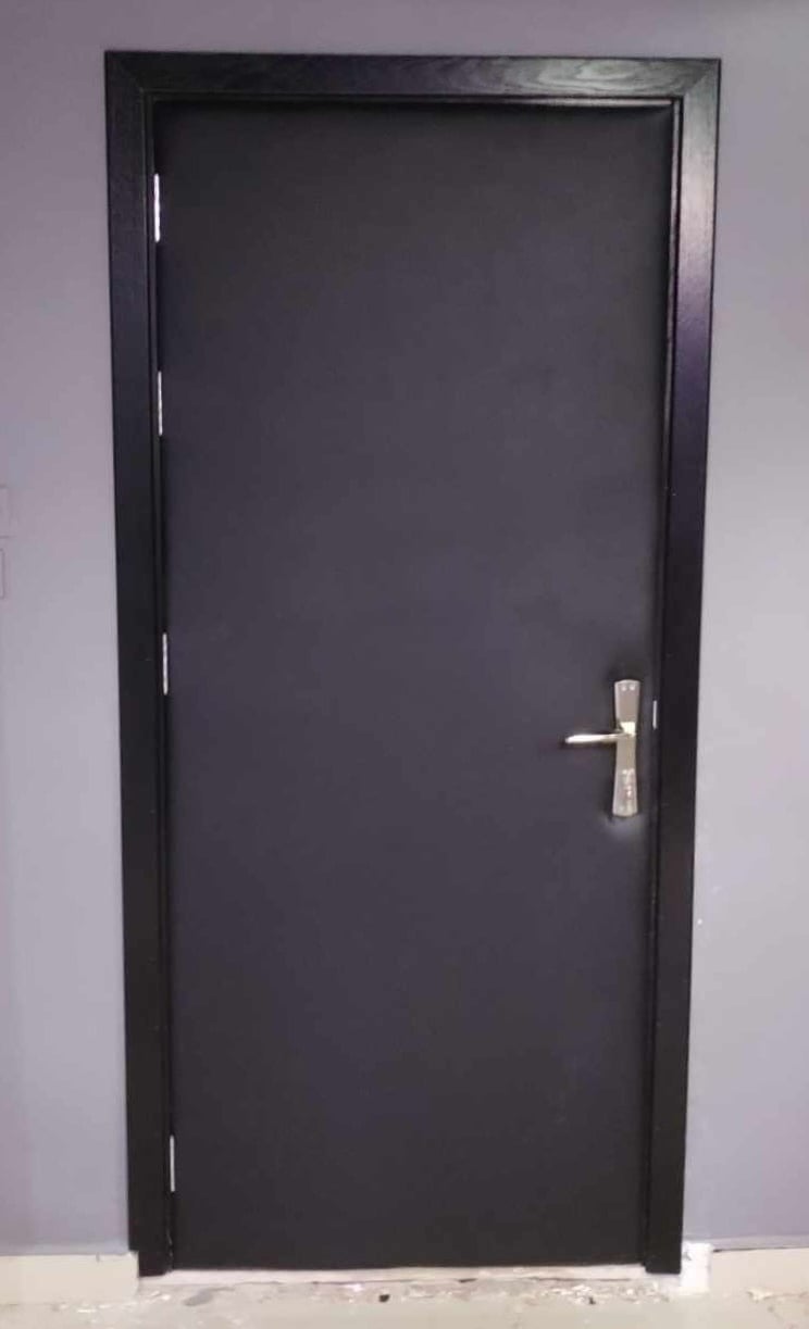 باب عازل صوت الكويت