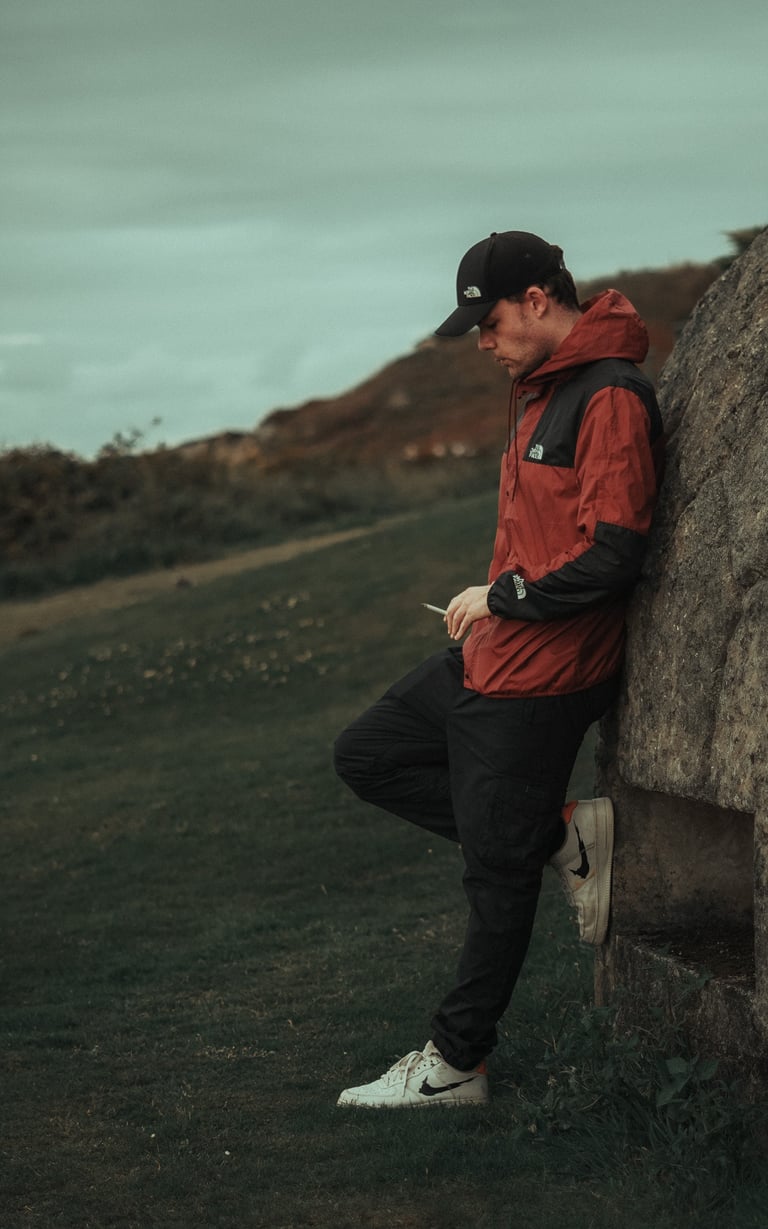 Fotografía de un hombre en el Monte de San Pedro