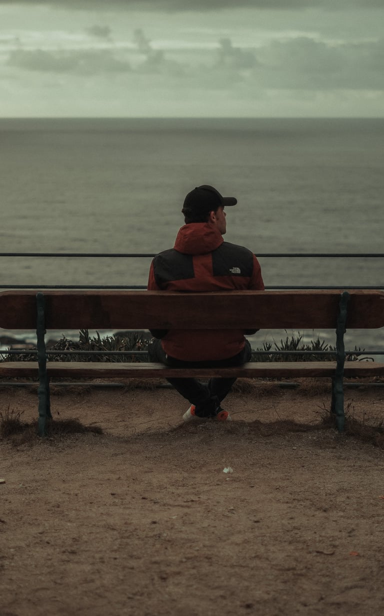 Fotografía de un hombre en el Monte de San Pedro