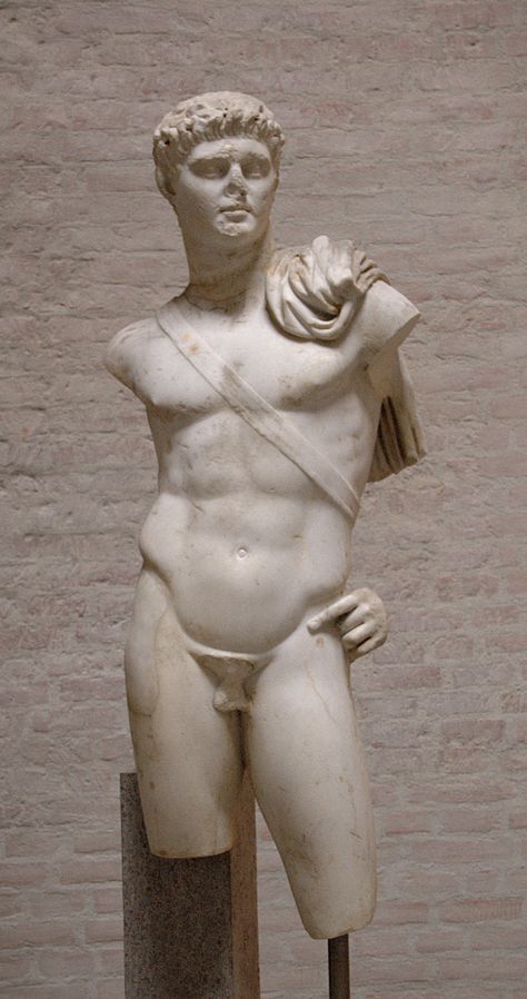 estatua de domiciano
