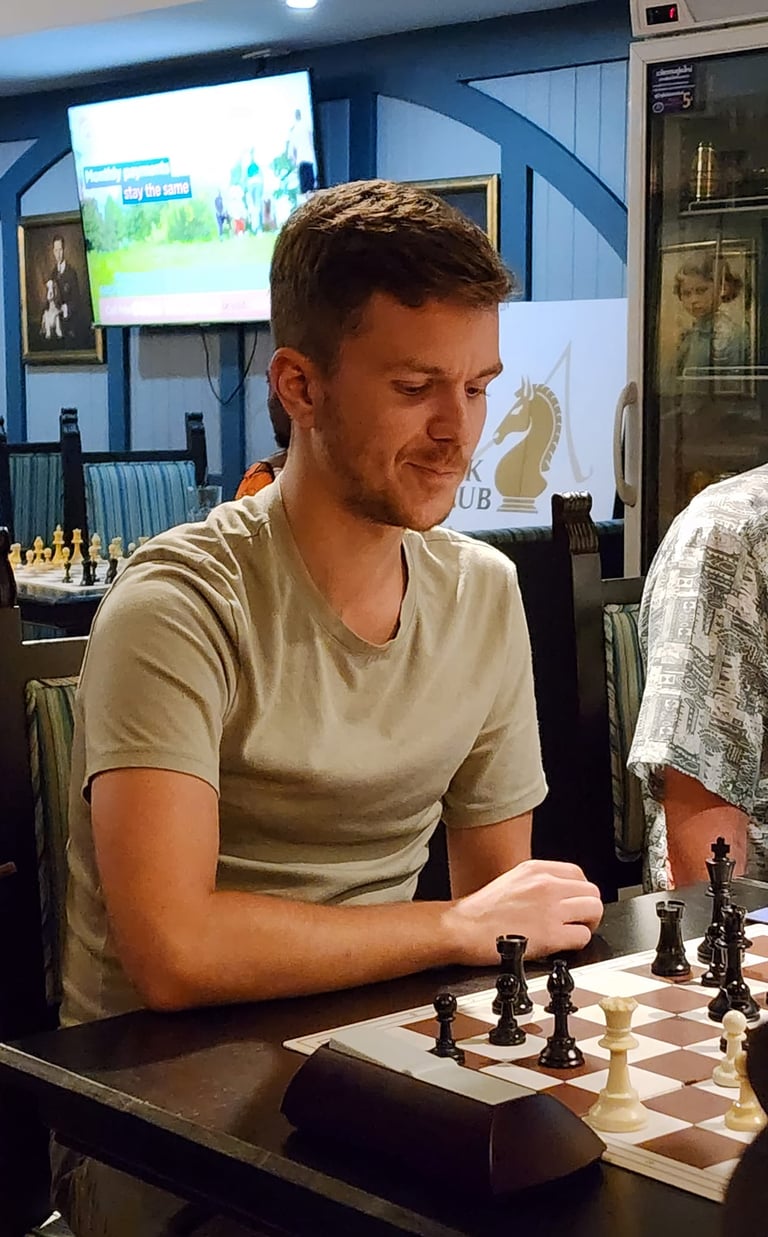FM Nicolas Grandadam, Switzerland. Bangkok Chess Club at the Royal Oak Bar