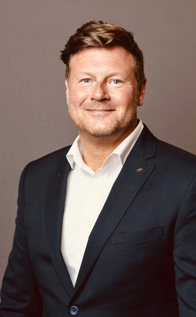 Vancouver and Toronto mediator and arbitrator.