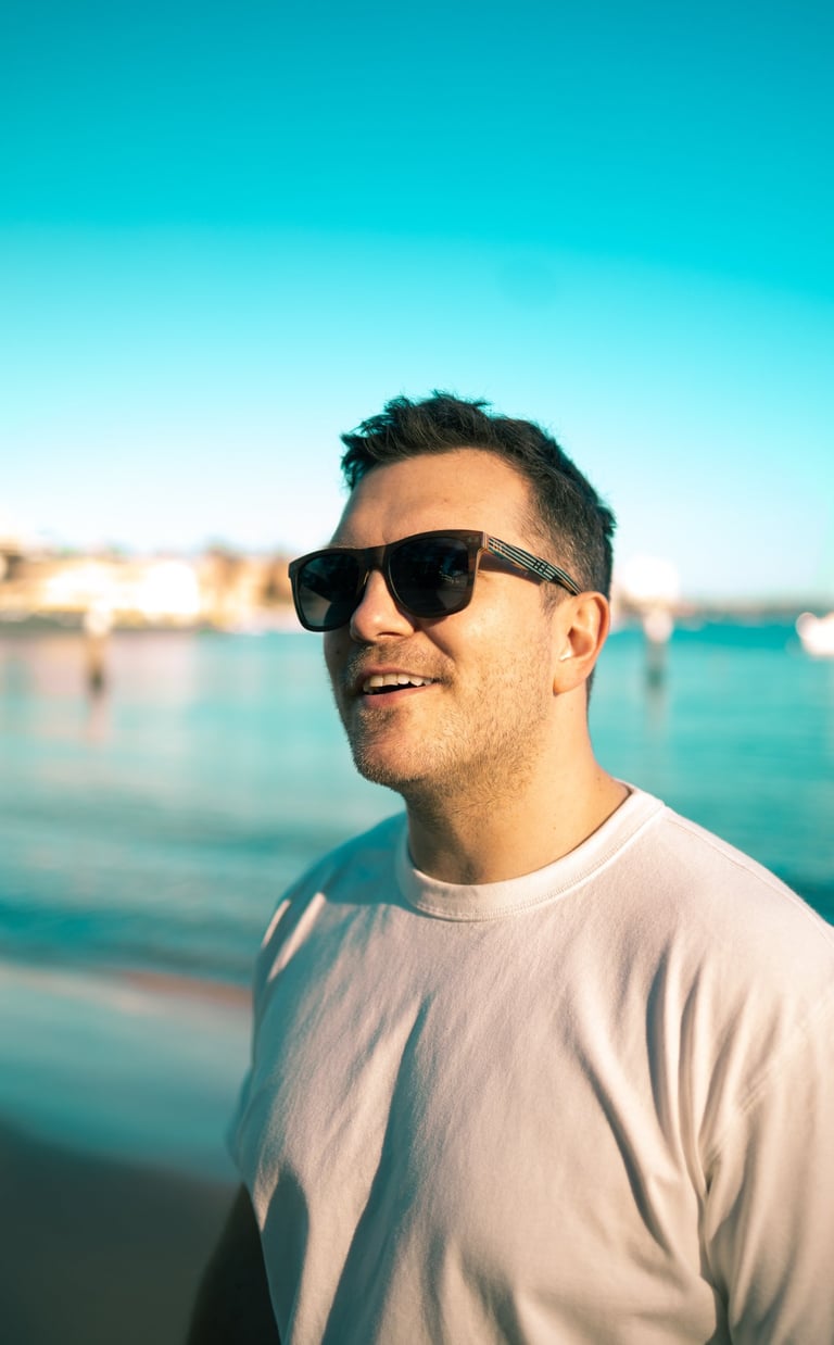 summer wedding musician on beach
