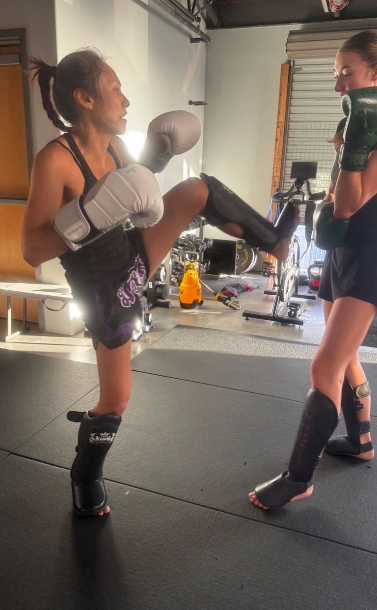 Women's Muay Thai Class In Kona, HI