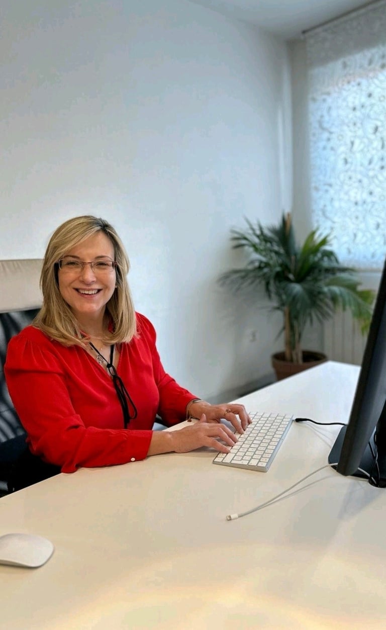 Carolina L Herrera contacto