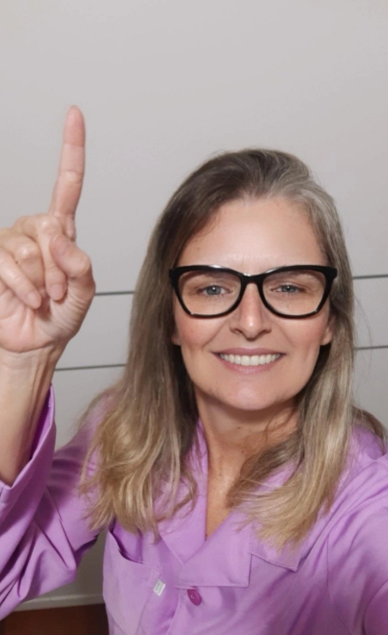 Agende com a melhor profissional em furo de orelha humanizado em campinas e região