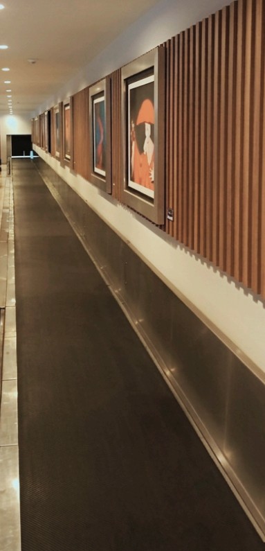 Bandas de documentación en aeropuerto para el registro y manejo de equipaje en mostradores de check-