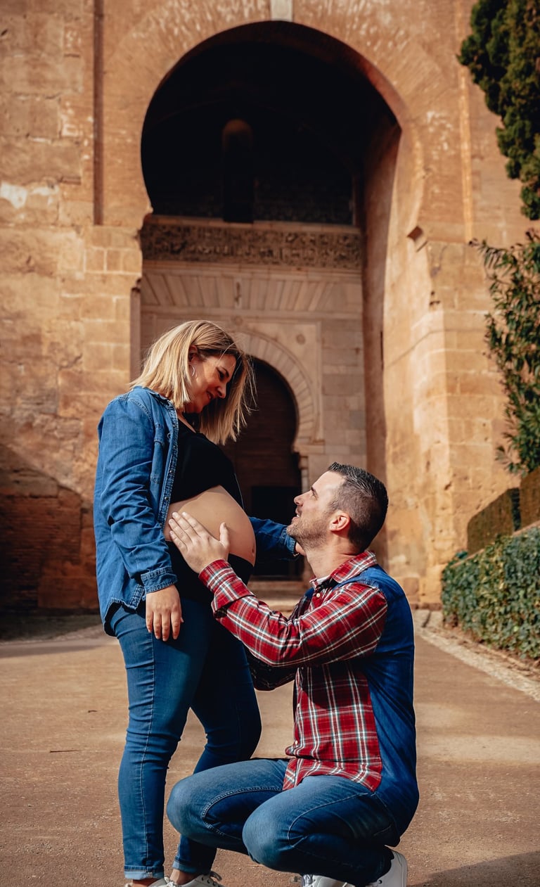 sesion de fotos de una pareja embaraza en granada