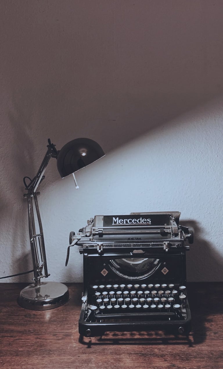 typewriter-image