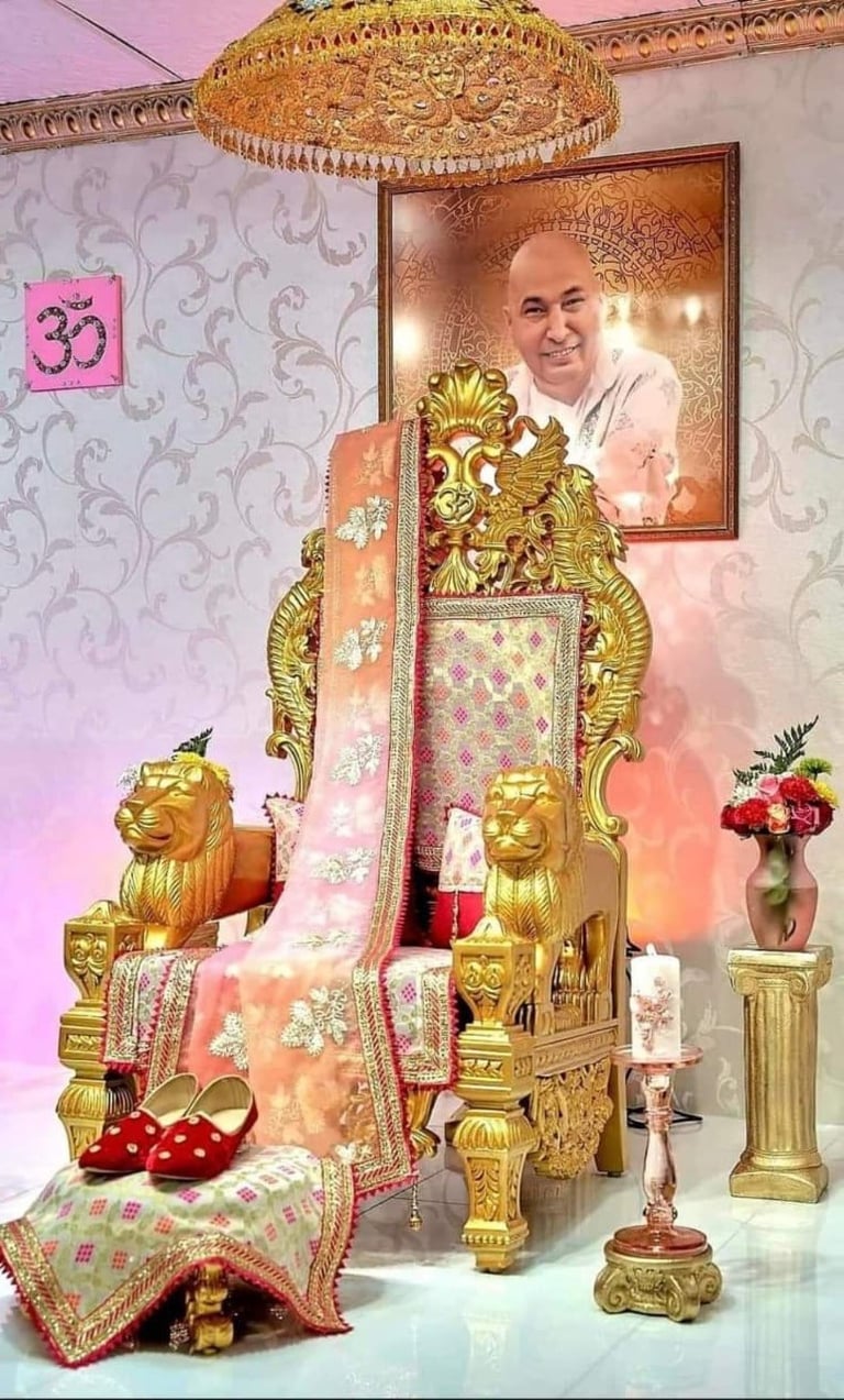 Saharanpur Micro Manufacturing Uttar Pradesh (SMMUP) presents sacred Guruji Chair, Deity Chair & Woo