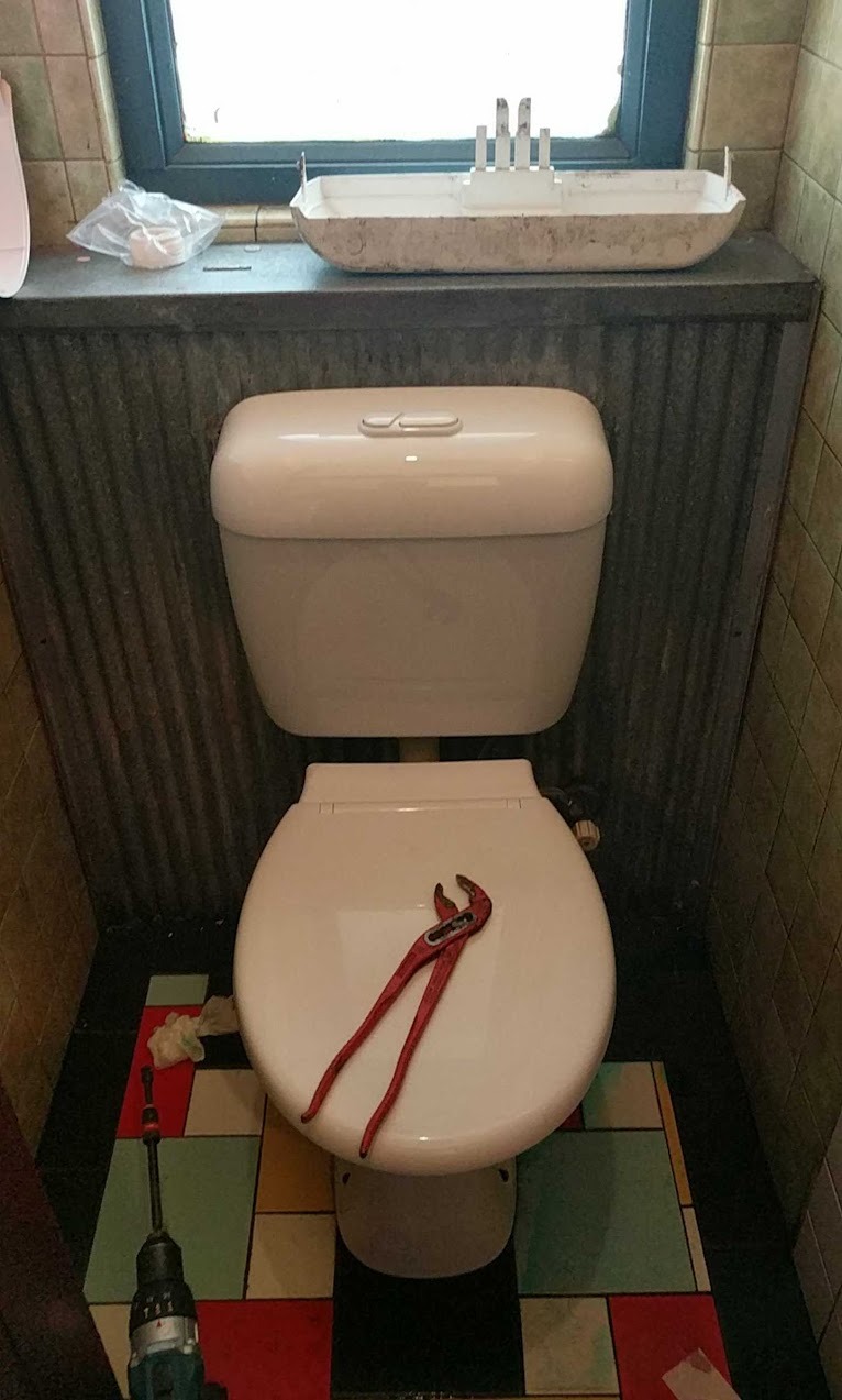 toilet cistern replacement